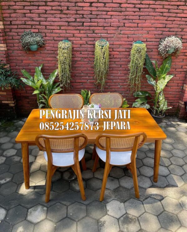 Set Meja Makan Jati Rotan Jepara