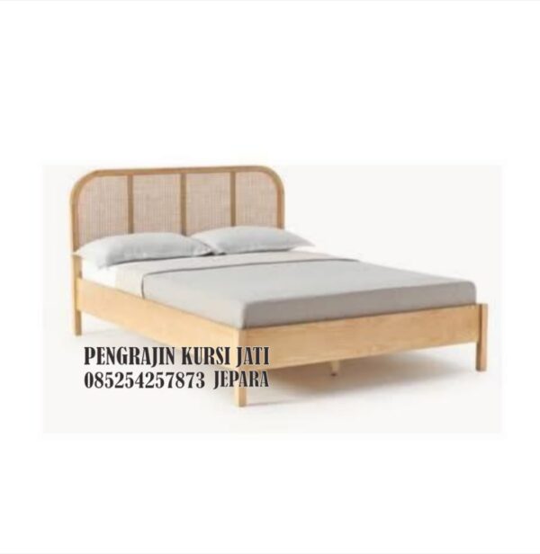 Dipan Jati Minimalis Anyaman Rotan Khas Jepara