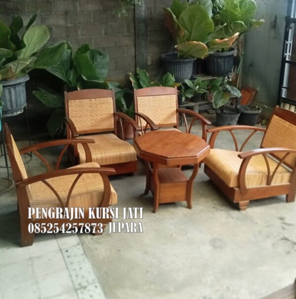 Kursi Tamu Jati Jepara – Elegan, Tahan Lama, dan Berkualitas