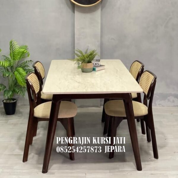 Set Meja Makan Mewah Kayu Jati Jepara