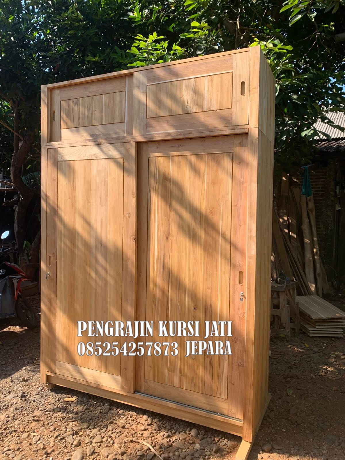 Lemari Pakaian Kayu Jati Minimalis Jepara