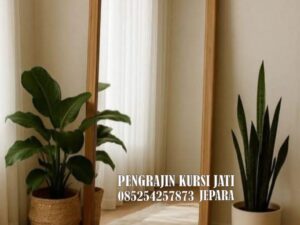 Cermin Kayu Jati Standing Minimalis