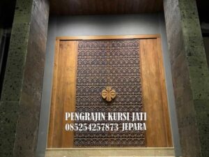 Pintu Ukir Kayu Jati Jepara