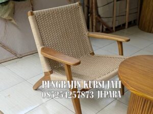 Kursi Santai Anyaman Kayu Jati Jepara