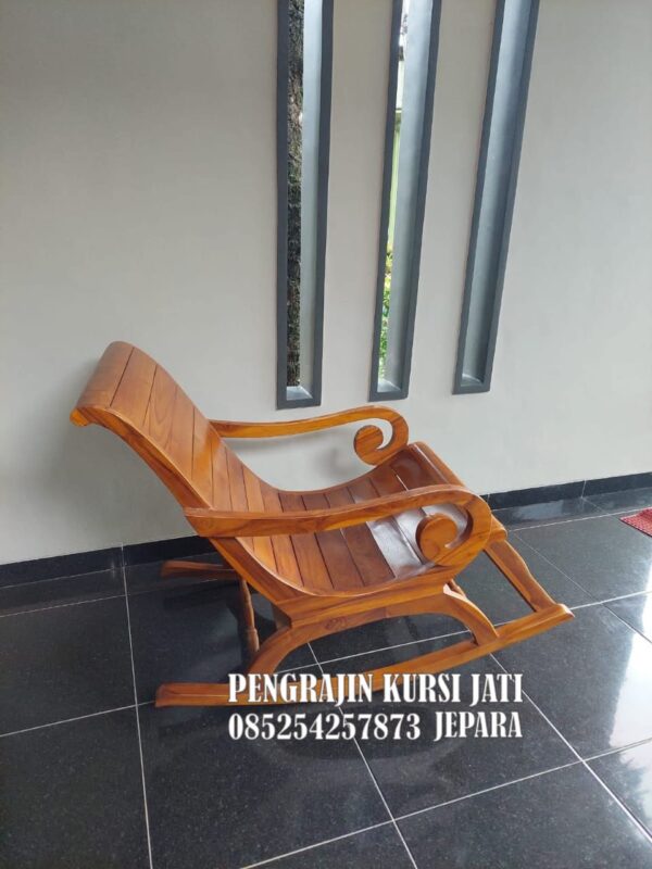 Kursi Goyang Kayu Jati Jepara Kursi Goyang Kayu Jati Jepara