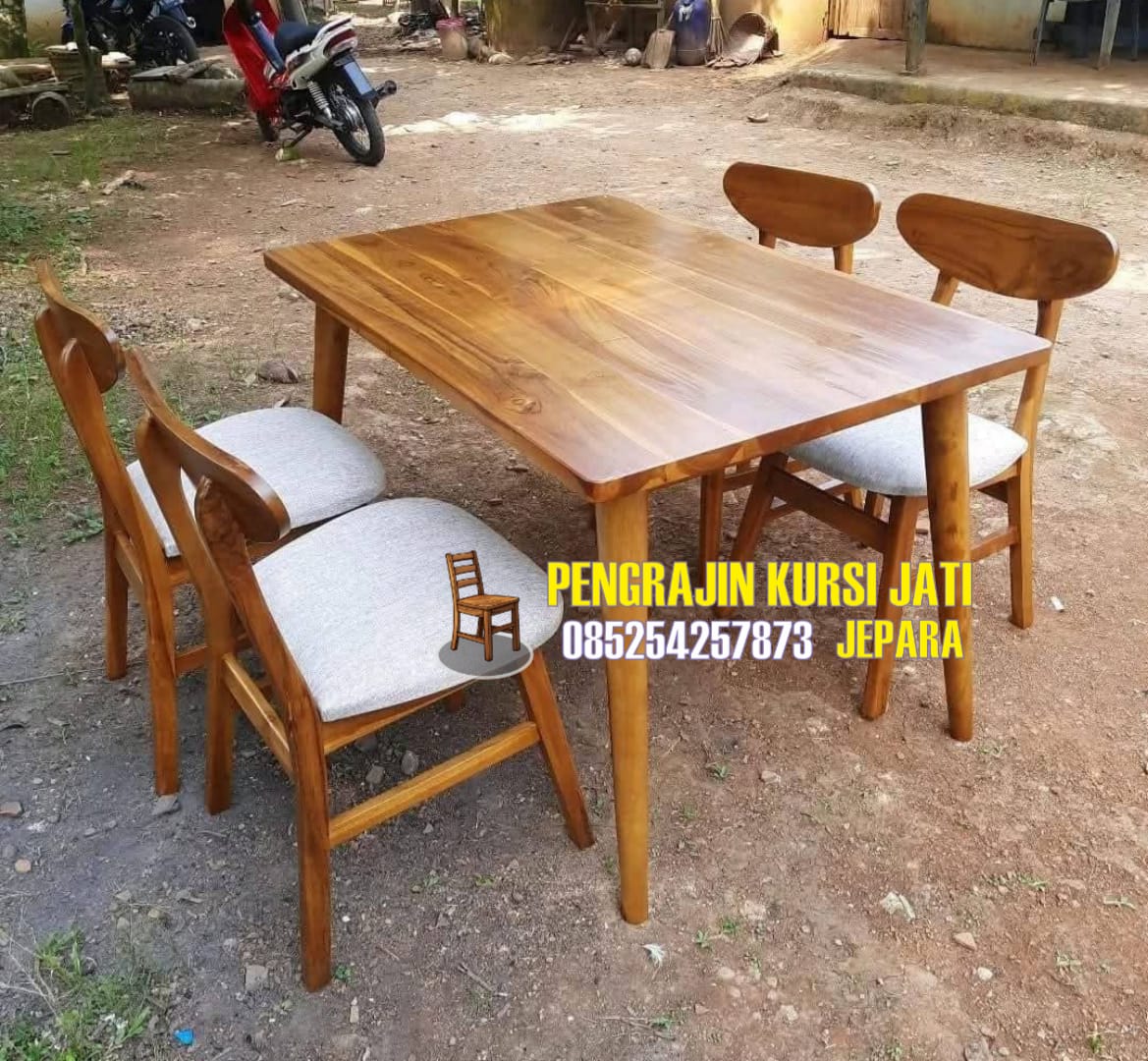 Meja Makan Kayu Jati Minimalis 4 Kursi Jepara