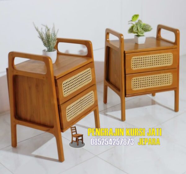 Nakas Kayu Jati Minimalis dengan Anyaman Rotan