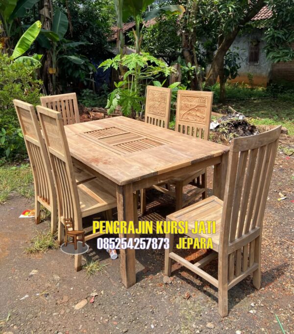 Meja Makan Kayu Jati